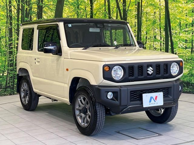 大好評のボディコーティング「弾スプラッシュコート」もご納車までに施工可能。通常のガラスコートと異なる、耐久年数6年の無機質ガラスコーティングが、ボディをキレイな状態に保ってくれます。