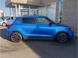 6速マニュアル☆全方位カメラ☆SDナビ☆フルセグ☆BT☆DVD再☆ドラレコ☆ETC☆LEDライト☆クルコン☆スマートキー×2☆プッシュスタート☆PIVOTブースト計☆ターボ☆スズキセーフティサポート☆