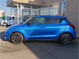 6速マニュアル☆全方位カメラ☆SDナビ☆フルセグ☆BT☆DVD再☆ドラレコ☆ETC☆LEDライト☆クルコン☆スマートキー×2☆プッシュスタート☆PIVOTブースト計☆ターボ☆スズキセーフティサポート☆