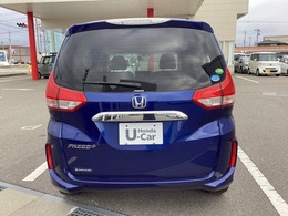 展示場には常時15台以上展示中！お探しの車がきっと見つかりますよ！