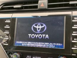 【メーカー純正8型ナビ】インテリアに溶け込むスタイリッシュな「専用設計」メーカーナビを装備♪視認性や操作性など基本性能にも優れ、より上質なカーライフをお楽しみいただけます。