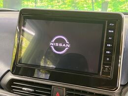 【大画面ナビ】人気の大型9インチナビを装備。存在感のある大画面はインパクト大！ナビ利用時のマップ表示は見やすく、テレビやDVDは臨場感がアップ！いつものドライブがグッと楽しくなります♪