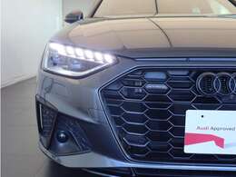 ブラックアウディリングス＆ブラックスタイリングパッケージ