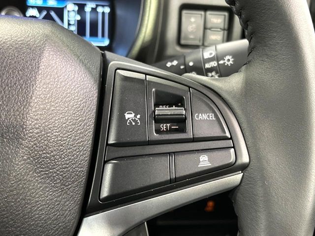 【アダプティブクルーズコントロール】高速道路での長距離走行が楽に！！自動で速度を保つクルーズコントロールが、衝突軽減システムと連携し、前方の車両を感知して車間を保つように速度調節してくれます！！