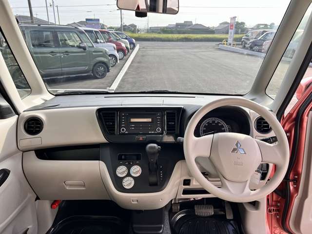 当店でお車をご購入いただき、さらに「有料保証」プランにご加入いただくと、特典としてオイル交換10回分の無料チケットを差し上げます。