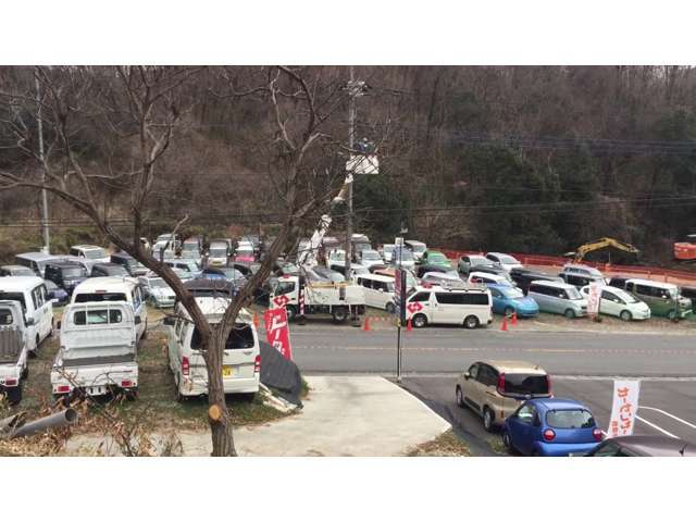 展示場や人件費等徹底したコストカットにより、お求め易い価格を実現しております。注文販売もしていますので、ご希望の車が展示場に無くても、予算に合わせたお車をお探しすることも可能です。
