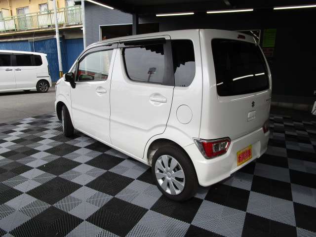 安心の運輸局認証整備工場で国家資格を持った専門スタッフが点検・整備を実施後、ご納車いたします。もちろんアフター（修理・車検・鈑金塗装）も安心してお任せ下さい。お問い合わせは⇒096-275-5330まで☆