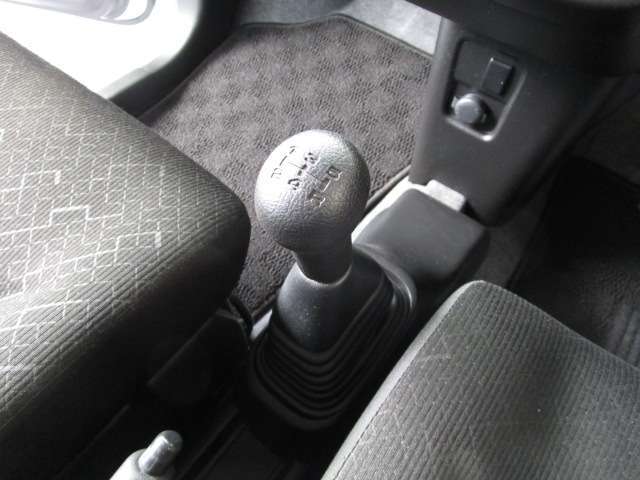 安心の運輸局認証整備工場で国家資格を持った専門スタッフが点検・整備を実施後、ご納車いたします。もちろんアフター（修理・車検・鈑金塗装）も安心してお任せ下さい。お問い合わせは⇒096-275-5330まで☆