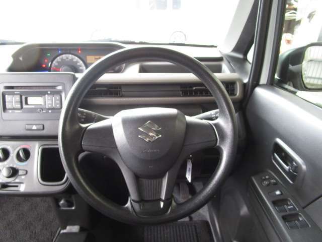 安心の運輸局認証整備工場で国家資格を持った専門スタッフが点検・整備を実施後、ご納車いたします。もちろんアフター（修理・車検・鈑金塗装）も安心してお任せ下さい。お問い合わせは⇒096-275-5330まで☆