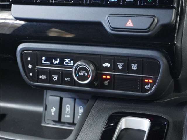 【プラズマクラスター技術搭載フルオートエアコン】空気の浄化や脱臭だけでなく、お肌にもうれしい効果のあるプラズマクラスター技術を搭載したエアコンです。