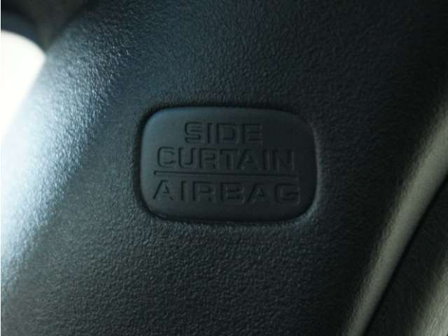 ◆サイド+サイドカーテンエアバッグシステム◆胸部へのダメージを低減するサイドエアバッグと頭部や頸部を保護するサイドカーテンエアバッグで安心をサポートします