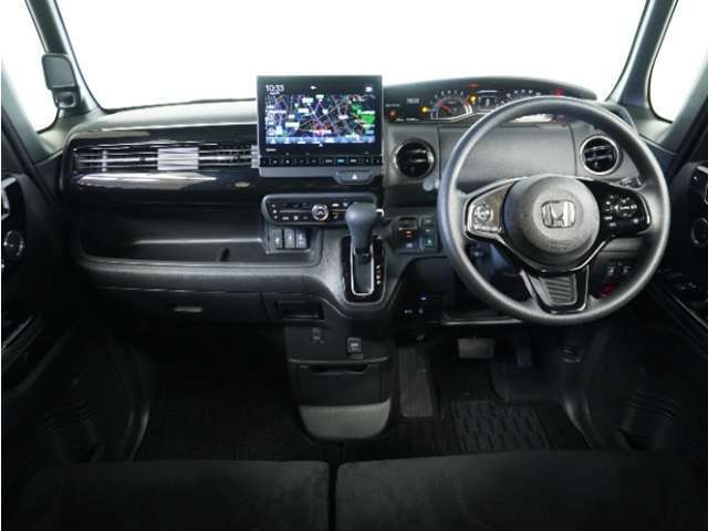 室内は、シートクリーニングや各部の徹底した清掃を実施し、消臭・除菌処理を行っています。しかも、全ての差上で天然成分の薬剤にこだわり安心・安全へも配慮しています。