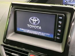 【純正ナビ】人気の純正ナビを装備。オーディオ機能も充実しており、Bluetooth接続すればお持ちのスマホやMP3プレイヤーの音楽を再生可能！毎日の運転がさらに楽しくなります！！