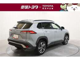 「中古車ハイブリッド保証」付き。ハイブリッド機構を無償で保証します。保証期間は、初度登録年月から10年目まで、またはロングラン保証が終わってから3年間。ただし累計走行距離が20万km以内です。