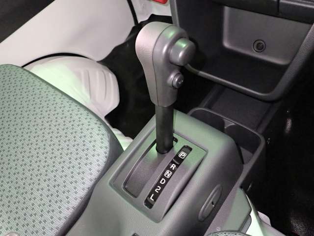 ◆当店は広々とした駐車場スペースを確保していますので、運転が苦手な方もお越しいただけますよう配慮しております。お気軽にご来店ください◆