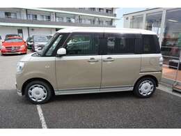 当店はお客様のペースでお車をご覧いただける展示場作りを心がけております。過度な声掛けなどは行いません。ご不明な点がありましたらお気軽にお問い合わせください。