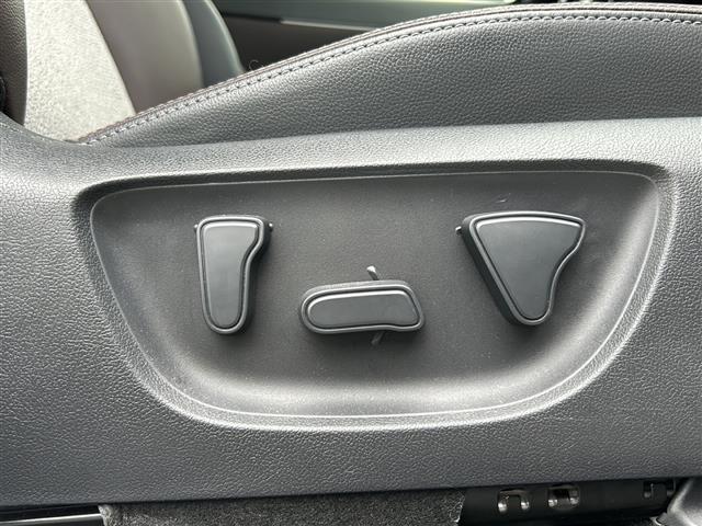 みなさまのお車選びのお手伝いをさせてください！スタッフ一同心よりご来店、お問い合わせをお待ちしております！