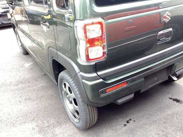 ☆車の保険は買ったところで加入するのがベストです。保険に関しても大手保険代理店をしておりますので安心してお任せください。不慮の事故の際も自社鈑金工場と連携して修理を進めてまいります☆