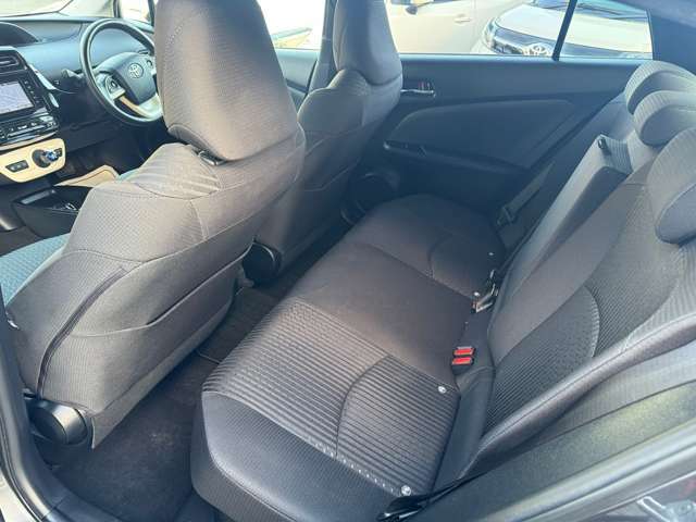 同乗者の乗り心地は座席の快適さで決まります。大事な人を乗せるからこそ、こだわりたい部分ですね。