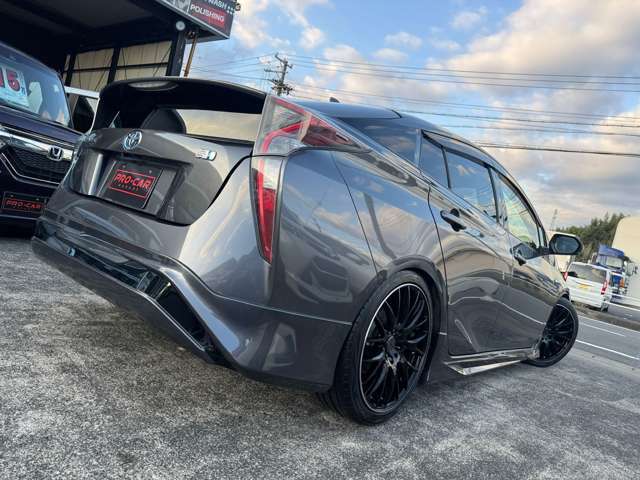 まずはお気軽にお問合せください！！スタッフがお車の詳細から手続きに至るまでご説明させていただきます！