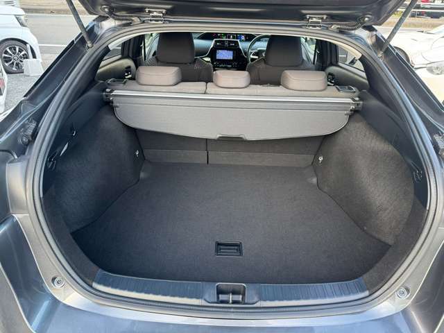 荷物もたくさん積めて便利な一台です！趣味にも足にもお買い物にも役立ちます！色々と使える便利車！お車の事なら何でもご相談にのらせていただきますので、まずはご来店下さい！！