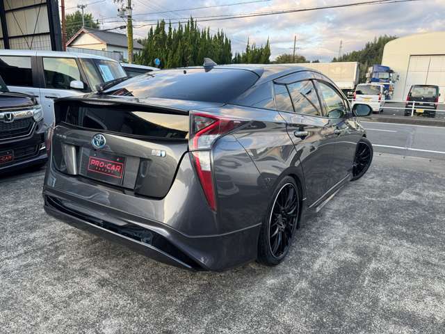 まずはお気軽にお問合せください！！スタッフがお車の詳細から手続きに至るまでご説明させていただきます！