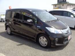 厳選した車輌を、入庫時当社にて内外装・E/Gルーム・足回り他隅々まで徹底した【抗菌クリーニング施工】を、あらゆる全ての車輌に心を込めて丁寧に行っております！他社には負けない自信があります（＾o＾）/