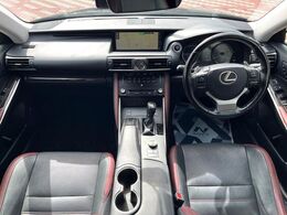 グループ総在庫数約30，000台！！全国の系列店からメーカー・車種問わずご紹介出来るので、あなたにピッタリのお車が見つかるはずです♪まずはお問い合わせ下さい☆