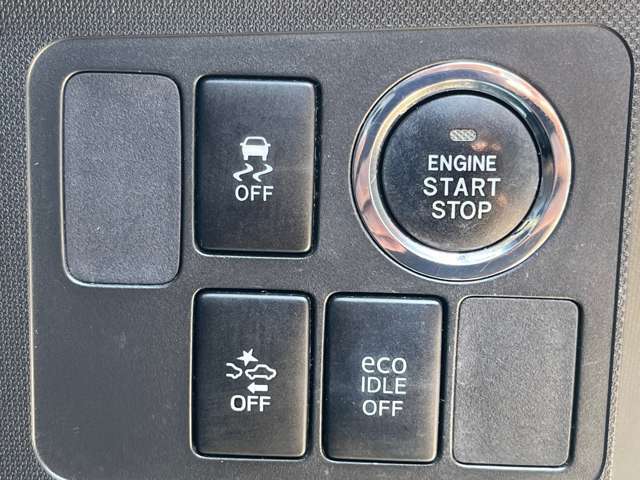 積載車も完備しておりますので、もしものトラブルの際にはシシドモータースのスタッフが現場まで駆けつけます！！