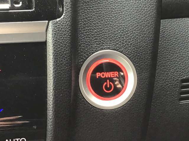 カギが車内にさえあればボタンひとつでエンジンの始動・停止ができます！