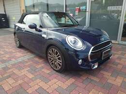 電動オープン　ユニオンジャックソフトトップ　LEDヘッドライト　純18インチAW　キルティング茶革シート　純正HDDナビ社外地デジフルセグTV　バックカメラ　シートヒーター　クルーズCTR　PDC