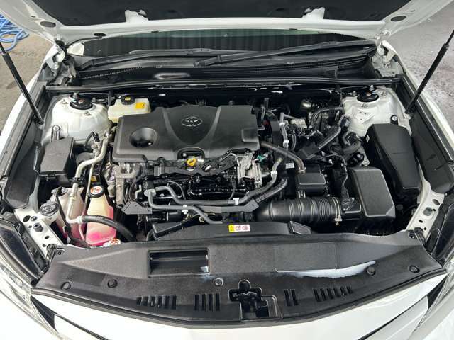 トヨタハイブリッドシステム◆A25A-FXSエンジン+3NMモーター◆2.5L直列4気筒DOHC◆タイミングチェーン駆動◆リチウムイオンHVバッテリー◆レギュラーガソリン仕様