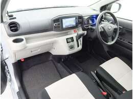 高品質カークリーニング ピカピCar 外装・内装、岐阜トヨペットの専門スタッフがシートもカーペットも綺麗に洗浄済み！プロの仕上げを是非ご確認下さいませ。