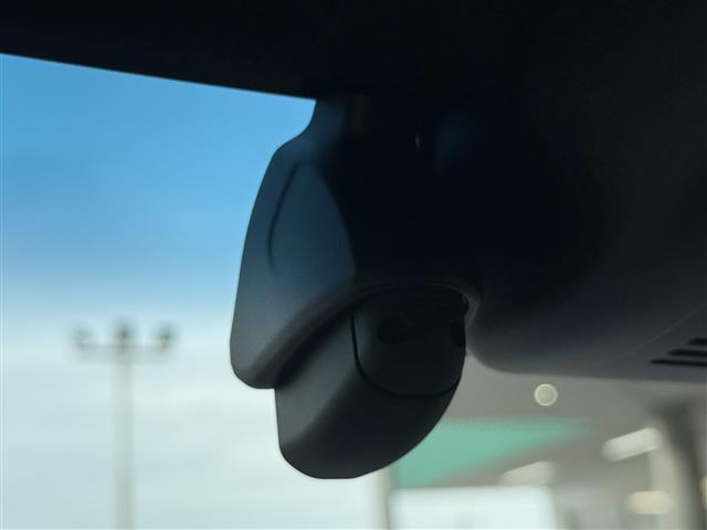 運転中の記録を残します。事故などを起こした起こされた時の証拠を残します。