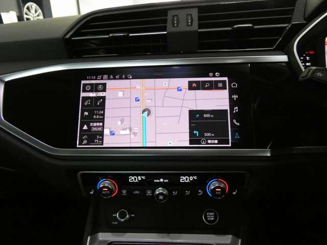 ナビゲーションは地図データを最新バージョンに無償でアップデートしてお渡しいたします。（一部対象外の車両があります。詳細はスタッフまで問い合わせ下さい。）