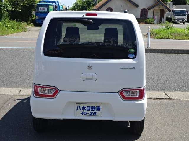 自社在庫200台以上！軽・コンパクト・ミニバン・ハイブリッドカー・セダン・商用車・トラックなど多種多様な車が勢揃いの見応えのある店です