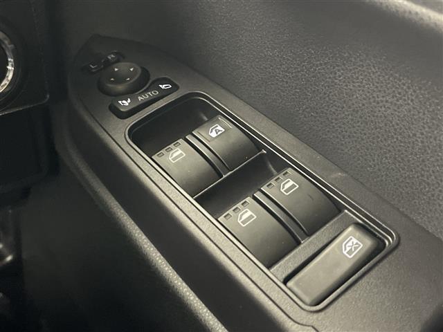 【窓操作部】軽い力で、窓を開けたり閉めたりすることができます！掲載箇所以外にご希望の写真がございましたら、お気軽にお問い合わせ下さい！メールや郵送でお送りさせていただきます。