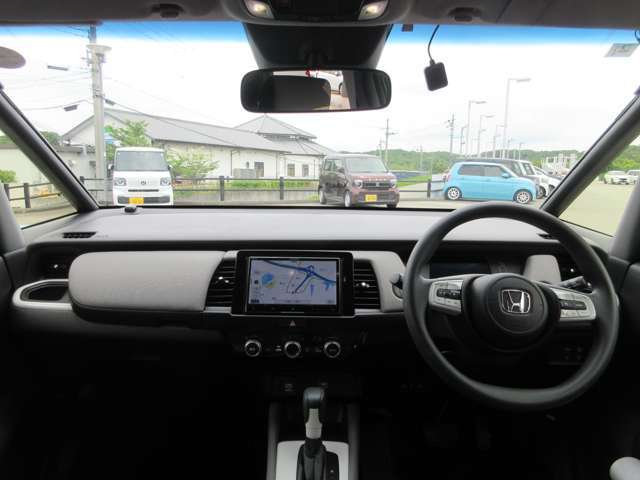 視界が良好でどなたでも運転がしやすいのでお勧めです！！