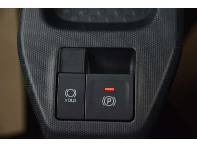電動パーキングブレーキ、オートブレーキホールド機能付き！