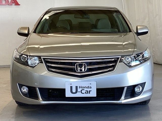 【Honda認定中古車 U-Select】　エンジン、オーディオやカーナビ(社外品は除く）に至るまで保証をお付け致します。全国のホンダディーラーで保証と整備が受けられます。