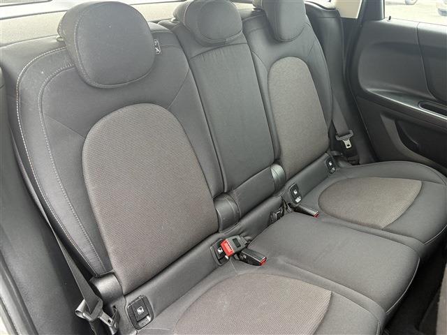 ☆中古車保証も充実！別途料金になりますが、全国各地で修理を受けられる中古車保証をご用意しております。保証加入のできないおクルマもございますので、詳しくはお気軽にスタッフまでお問い合わせください！☆