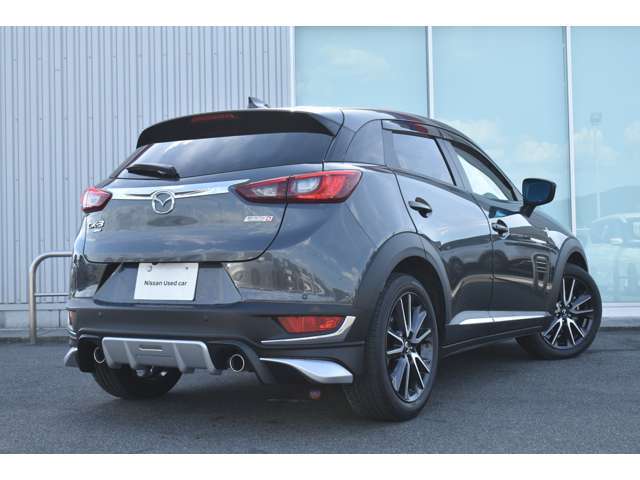 人気のCX3が入庫しました。是非現車を見にご来店ください。
