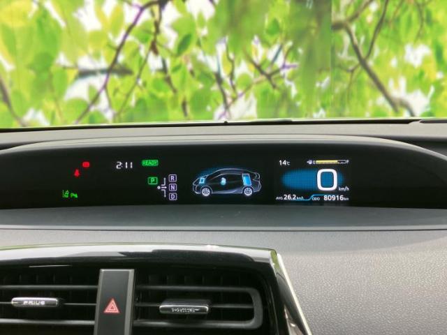 WECARSの展示場では実際に見て、触ってお車をお選びいただけます！知識の豊富な営業スタッフが様々なカーライフをご提案いたします！