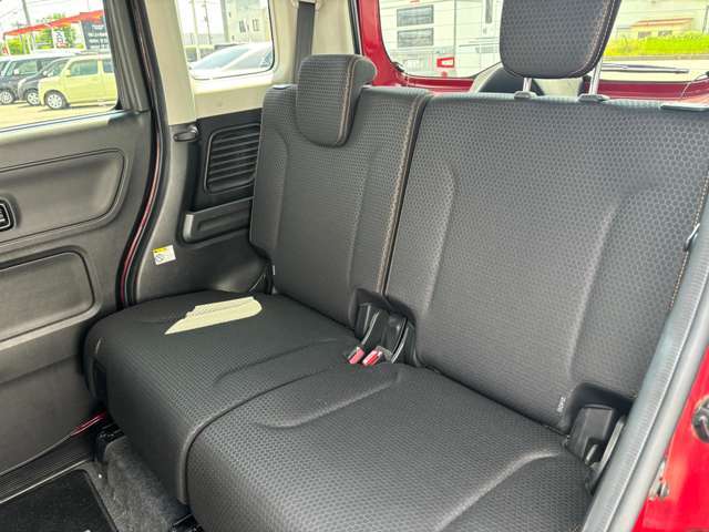 納車の前には心を込めて美装いたします！必要とあれば板金塗装・ワックスがけ・バフがけ磨き上げ・ヘッドライトの曇りも専用バフがけ！