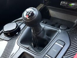 【フロア6速MT】走りの6速MT！！スポーティーな走行をお楽しみいただけます♪