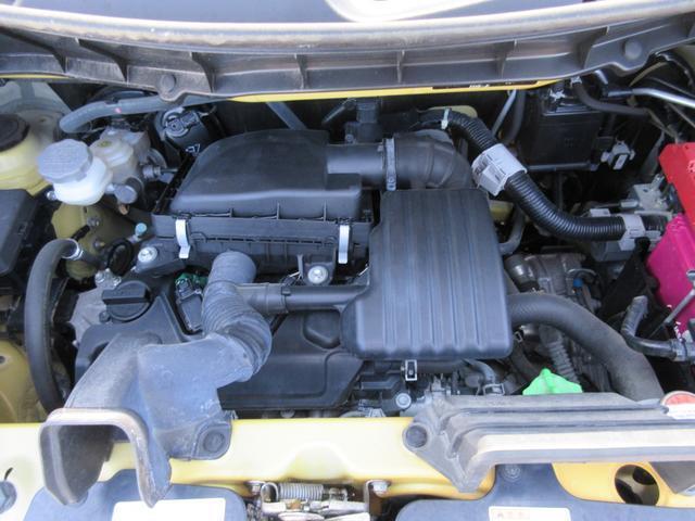 エンジンルーム！このようになっております！整備に関しても工場完備なので購入後も全面的にバックアップしておりますので安心ですよ！気になることがあればお気軽にお申し付けくださいね！