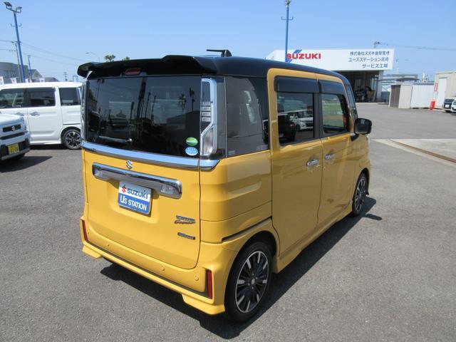 外装は展示前に専任の担当者が綺麗に仕上げております。車の状態など気になさる点がありましたらお気軽にご相談ください。自慢のお車をぜひご覧にいらしてください。