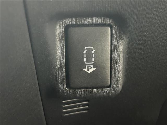 【運転席操作部】快適なドライブを楽しむための機能が装備されています！運転席から触れるので、使いやすいです！除菌プランいれていただくと、さらに清潔で安心していただけます！