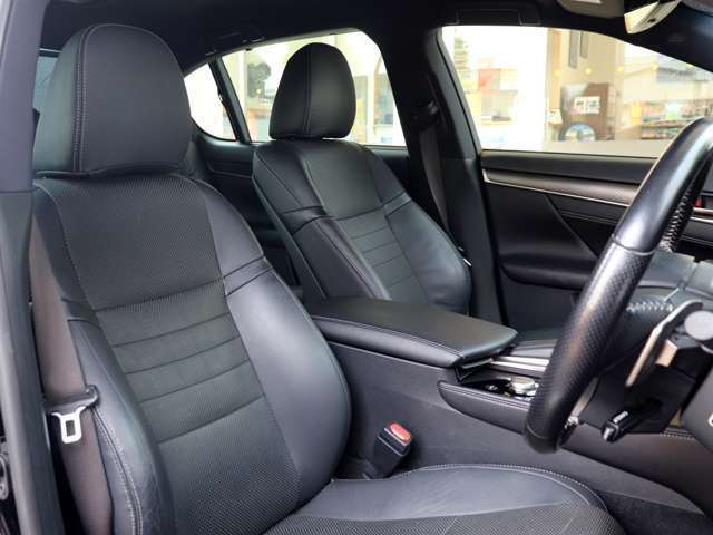 内外装クリーニング済みです！車両品質には自信がございます！是非お気軽にご来店下さい！