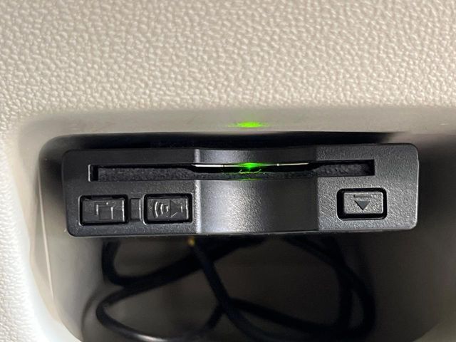 【ETC】高速道路の料金所をストレスなく通過！話題のスポットやサービスエリアに多い「スマートIC」利用時は必須のアイテムです。当店でセットアップを実施、ご納車当日からすぐにご利用いただけます！